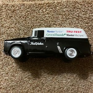 VTG Liberty Classics True Value truck bank